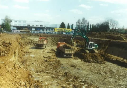  1998: Bouw van fabriek II in Tübingen
